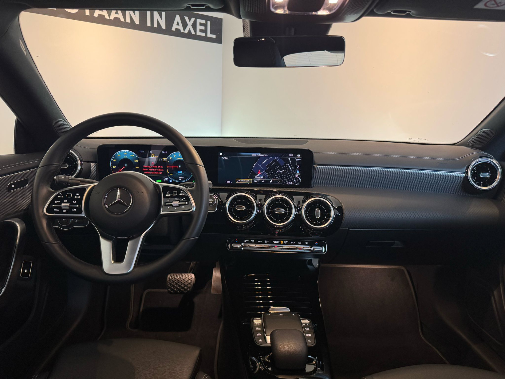 42874423-13.jpg