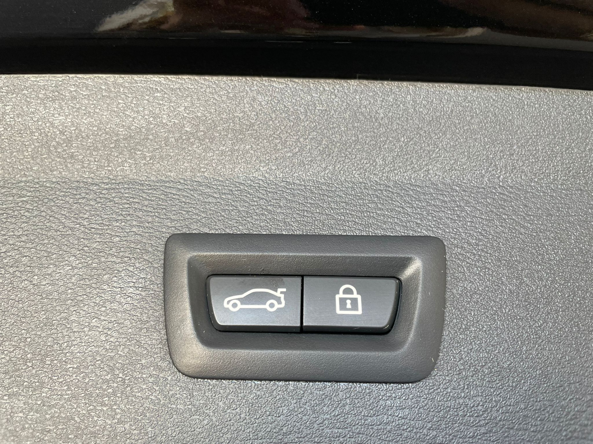46359747-48.jpg