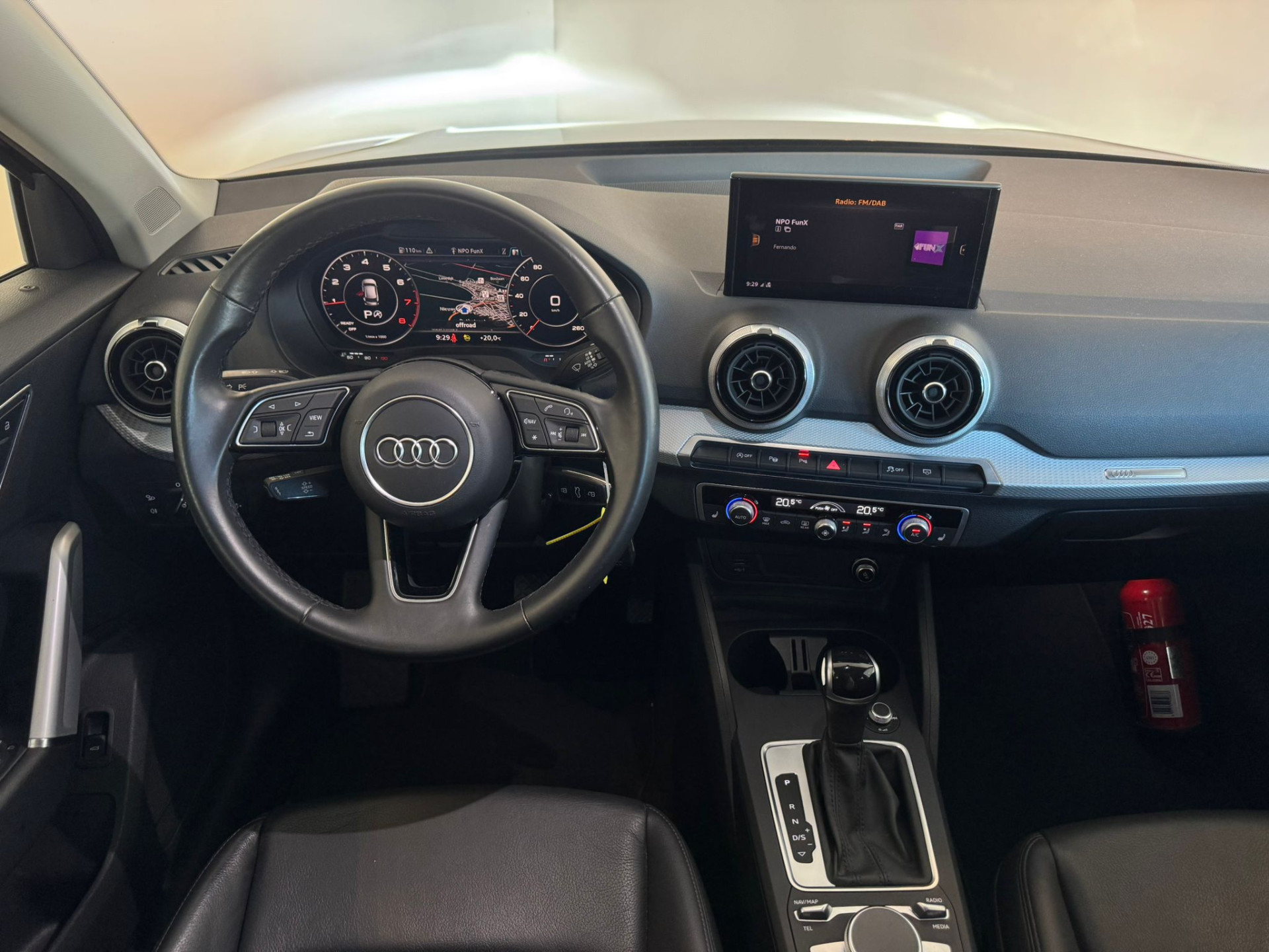47016712-25.jpg
