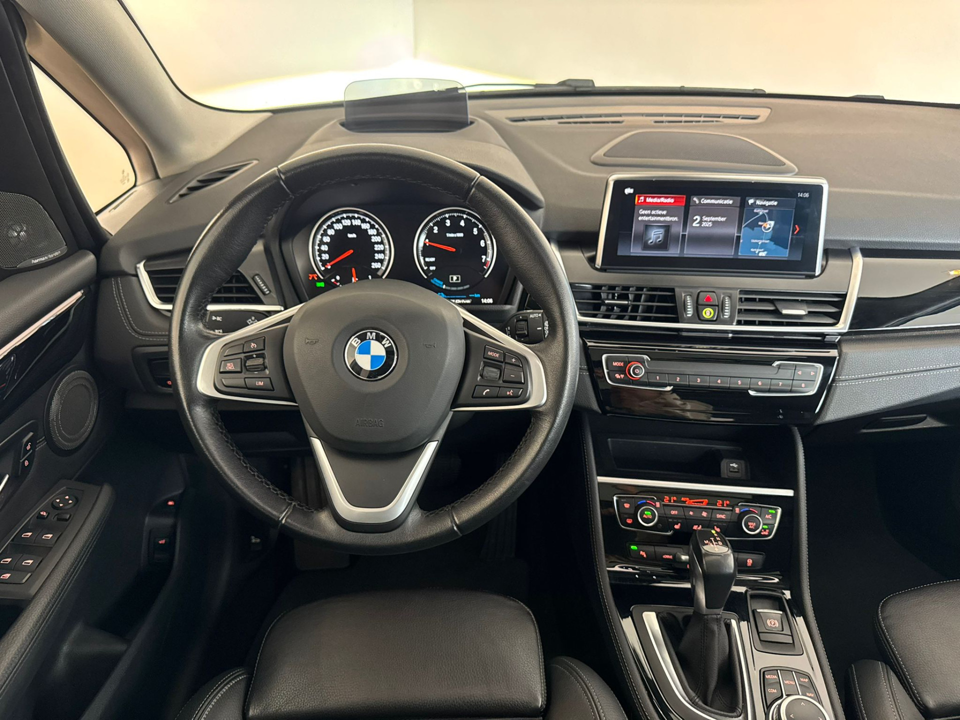 47349267-28.jpg