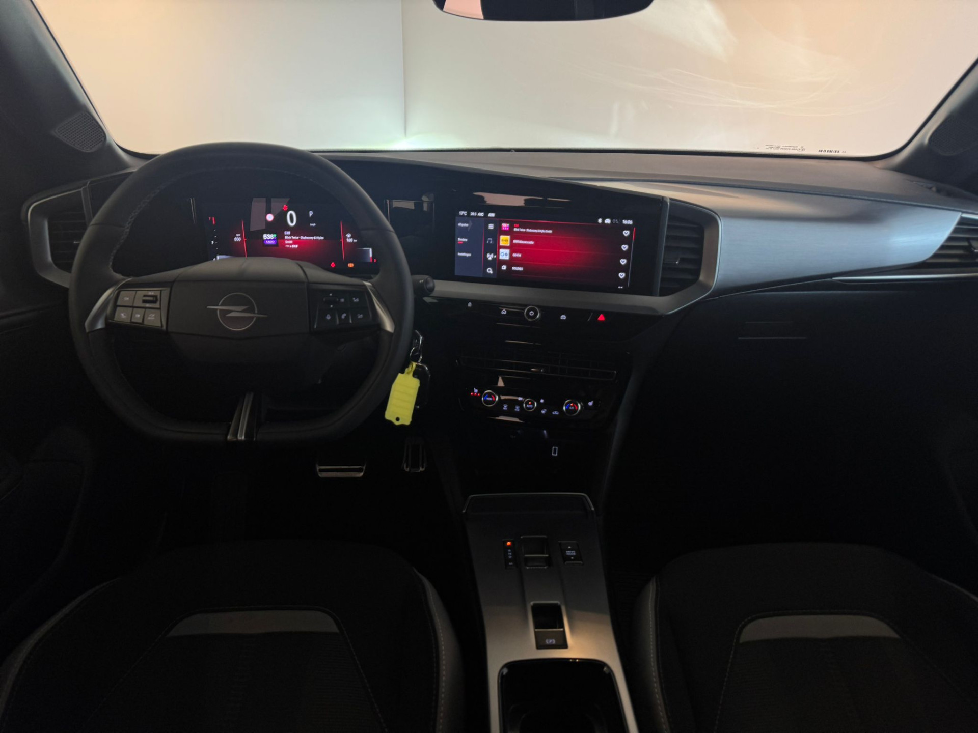 47503314-22.jpg