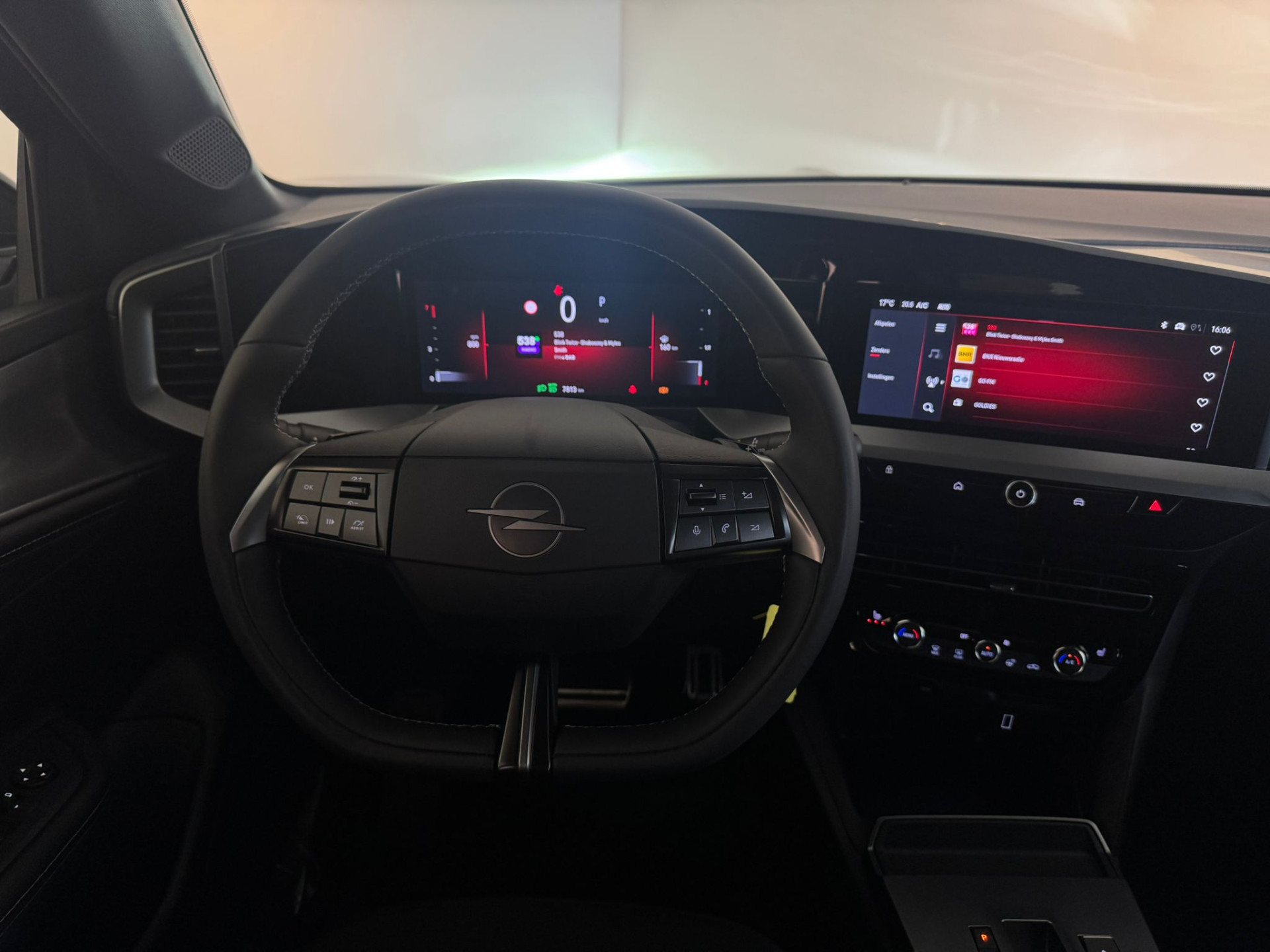 47503314-23.jpg