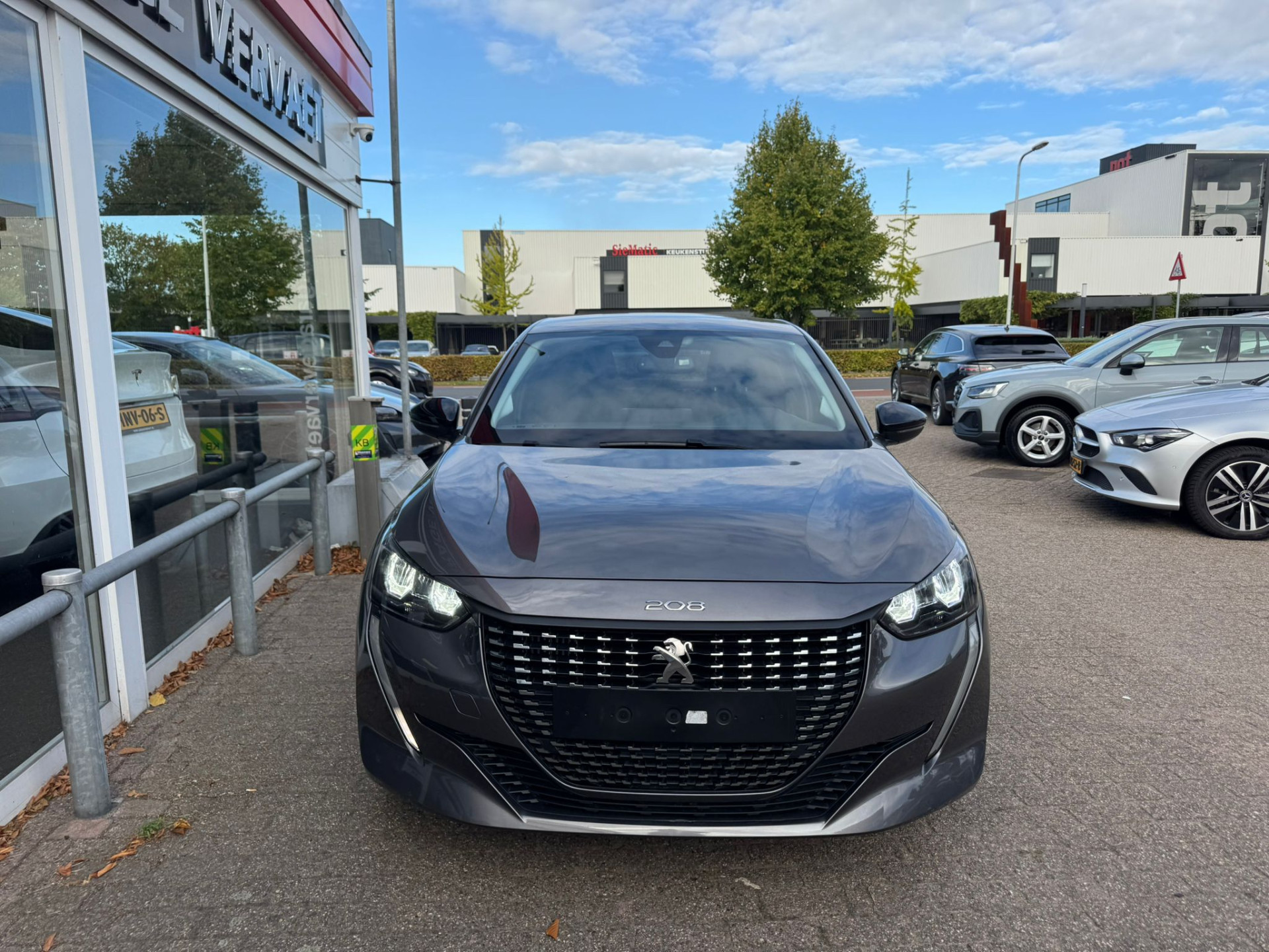 47503936-3.jpg